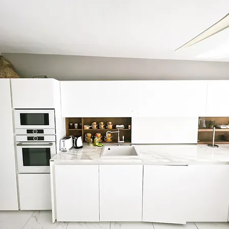 Spacious Studio Next To The Ocean Cs422 *